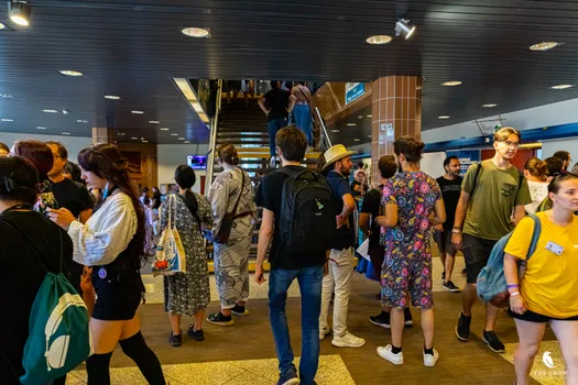 Copyright : Michael Bally